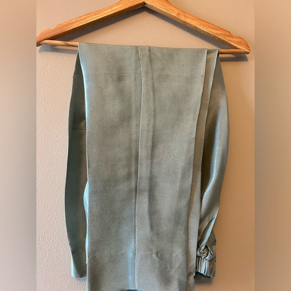 3 piece suit with beautiful intricate work by Zeeshan Danish. - Picture 9 of 10